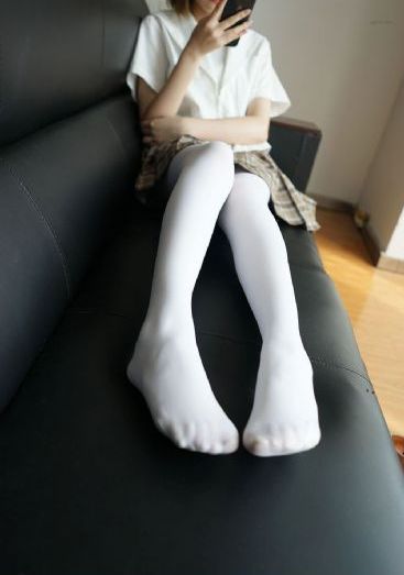 章小蕙桃色无删减免费观看_1080P高清视频播放